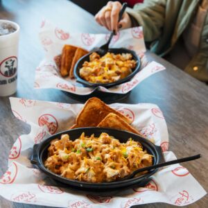 Slim Chickens Mac Bowl Meals Are Back